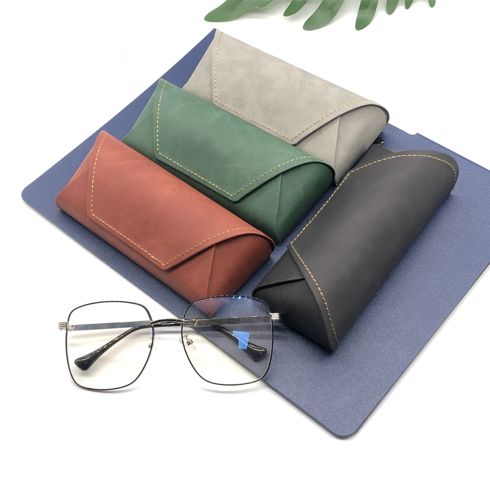 Estojo para óculos de sol em P - Travel Accessories Ideas avaliação e preço